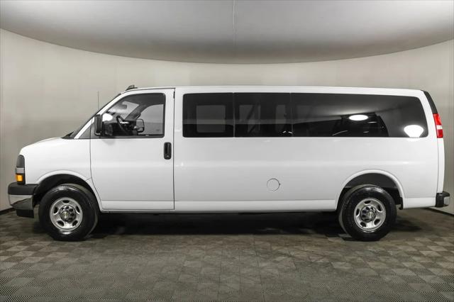 2025 Chevrolet Express Passenger RWD 3500 Extended Wheelbase LT