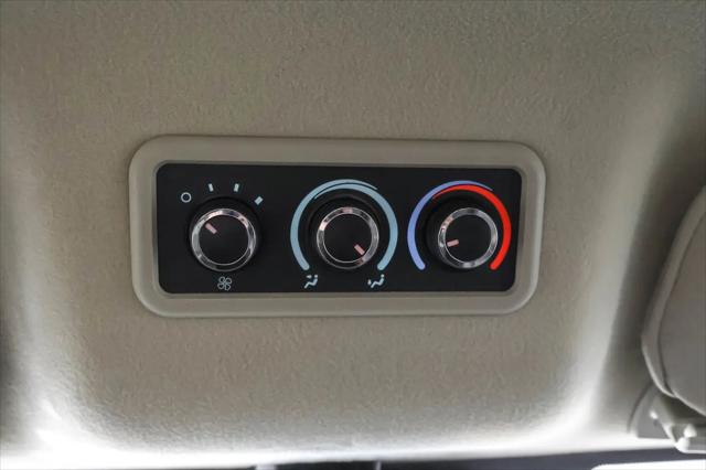 2025 Chevrolet Express Passenger RWD 3500 Extended Wheelbase LT
