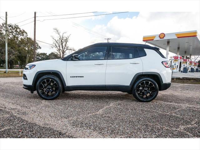 2022 Jeep Compass Altitude FWD