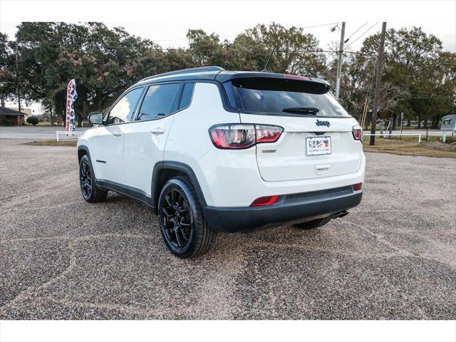 2022 Jeep Compass Altitude FWD