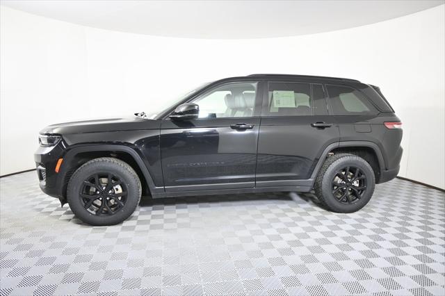 2024 Jeep Grand Cherokee Altitude 4x4 2024 Jeep Grand Cherokee Altitude 4x4