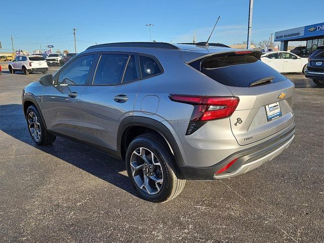 2025 Chevrolet Trax FWD LT