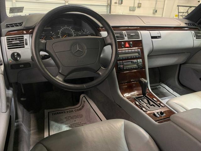 1998 Mercedes-Benz E 320 AWD