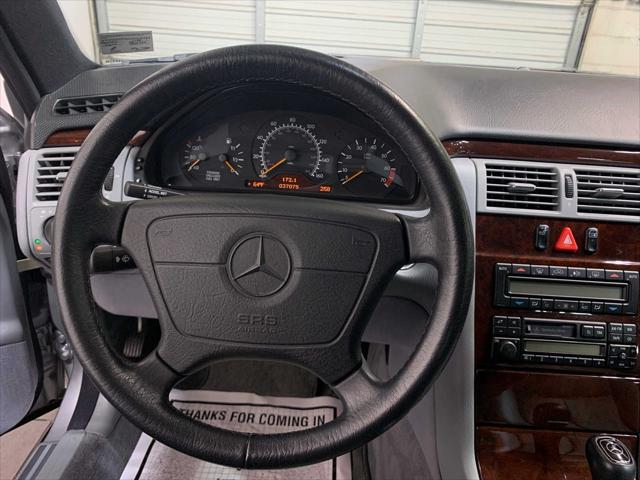 1998 Mercedes-Benz E 320 AWD