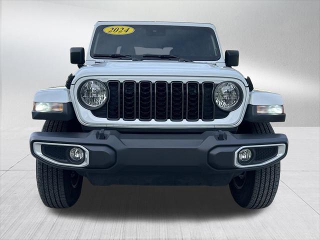 2024 Jeep Gladiator Sport S