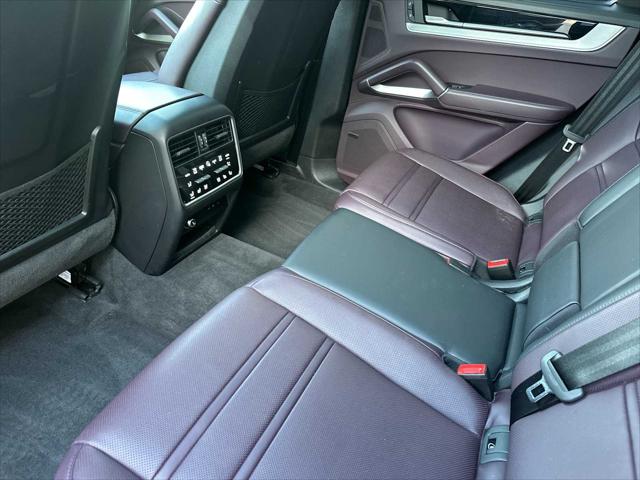 2024 Porsche Cayenne E-Hybrid E-Hybrid