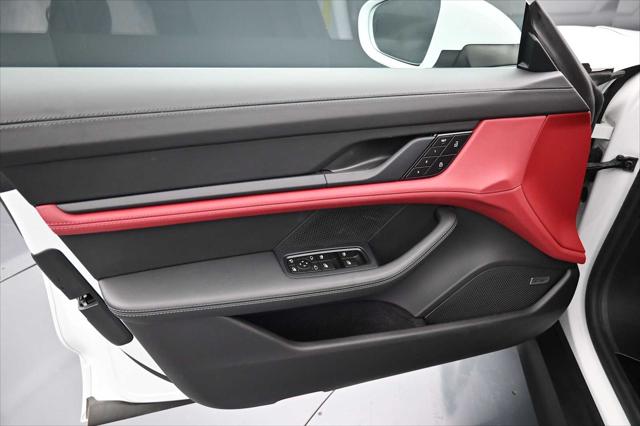 2024 Porsche Taycan 4S