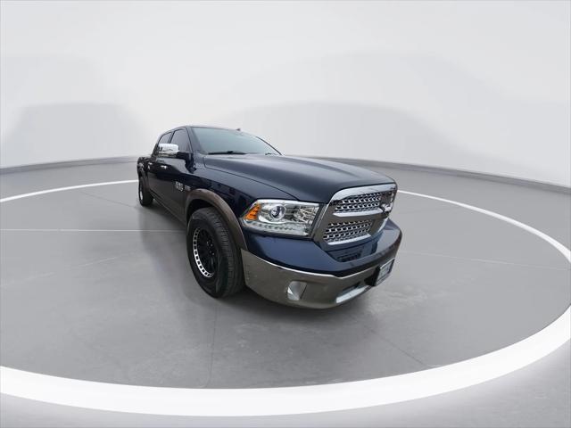 2018 RAM 1500 Laramie Crew Cab 4x2 57 Box 2018 RAM 1500 Laramie Crew Cab 4x2 57 Box