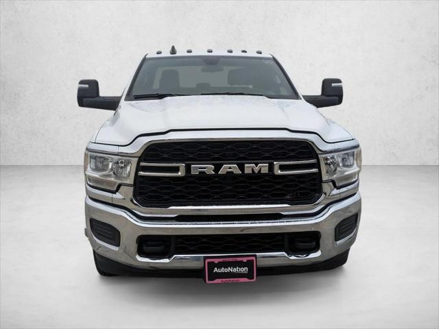 2024 RAM 3500 Chassis Tradesman/SLT/Laramie/Limited