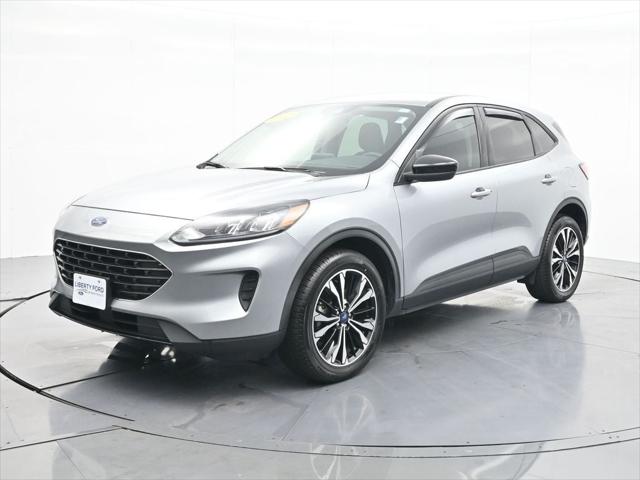 2022 Ford Escape SE Hybrid