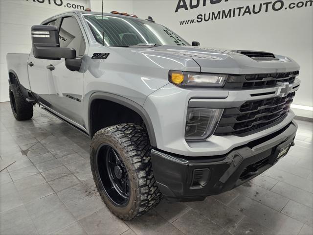 2024 Chevrolet Silverado 2500HD 4WD Crew Cab Long Bed Custom
