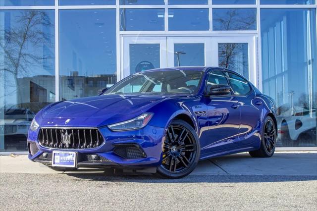 2022 Maserati Ghibli Modena Q4