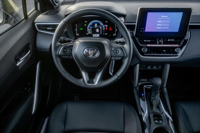 2025 Toyota Corolla Cross Hybrid XSE