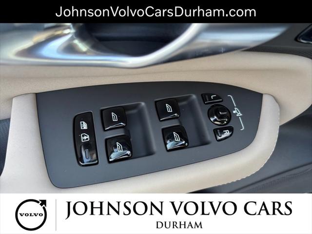 2026 Volvo XC90 Ultra, B6 AWD Gas (mild hybrid), Gasoline, Bright, 7 Seats