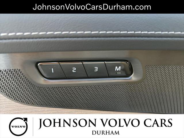 2026 Volvo XC90 Ultra, B6 AWD Gas (mild hybrid), Gasoline, Bright, 7 Seats