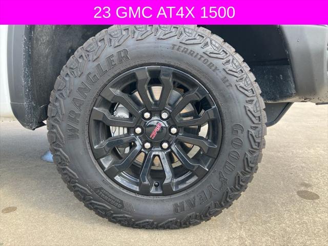 2023 GMC Sierra 1500 4WD Crew Cab Short Box AT4X