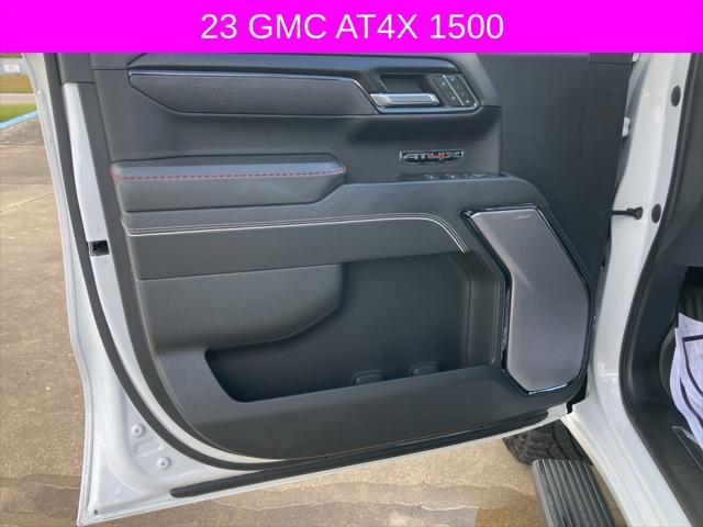 2023 GMC Sierra 1500 4WD Crew Cab Short Box AT4X