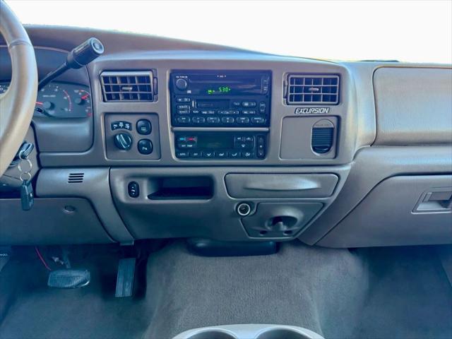 2002 Ford Excursion Sport Utility 4D