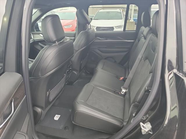 2026 Jeep Grand Cherokee Altitude 4x4