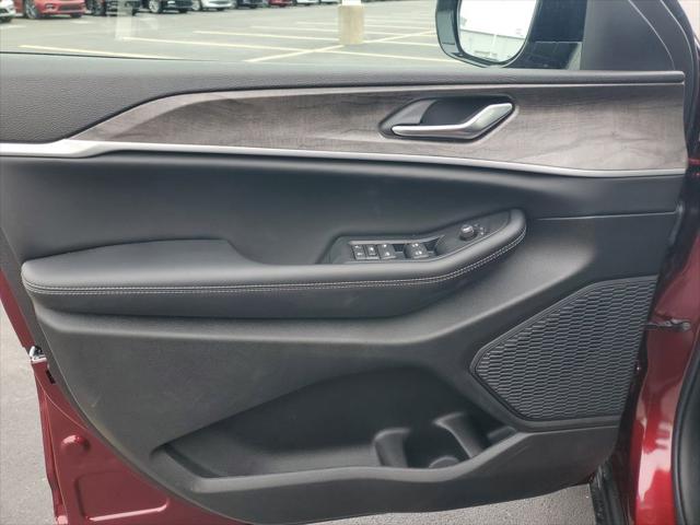2026 Jeep Grand Cherokee Altitude 4x4