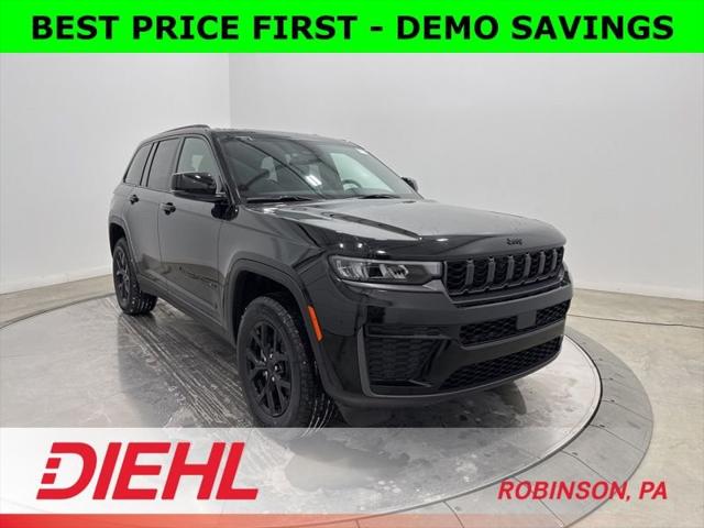 2026 Jeep Grand Cherokee GRAND CHEROKEE LAREDO ALTITUDE 4X4
