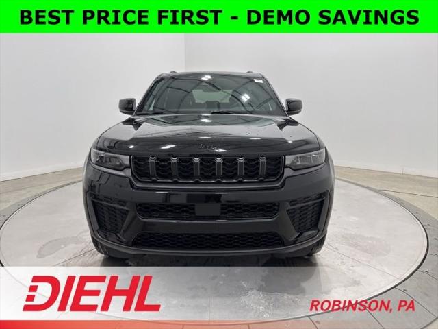 2026 Jeep Grand Cherokee GRAND CHEROKEE LAREDO ALTITUDE 4X4