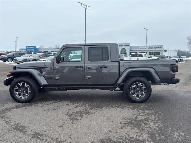 2026 Jeep Gladiator GLADIATOR SAHARA 4X4