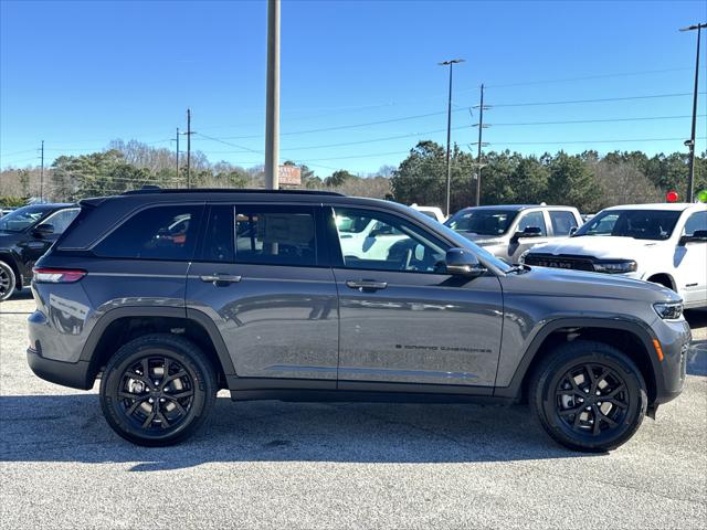 2026 Jeep Grand Cherokee Altitude 4x2
