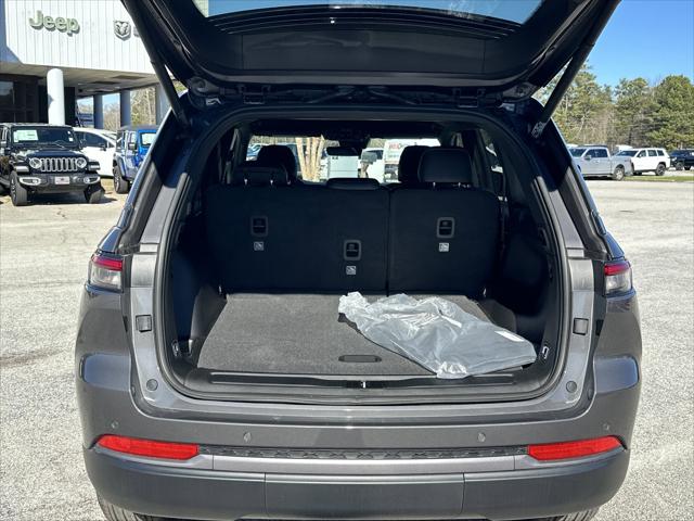 2026 Jeep Grand Cherokee Altitude 4x2