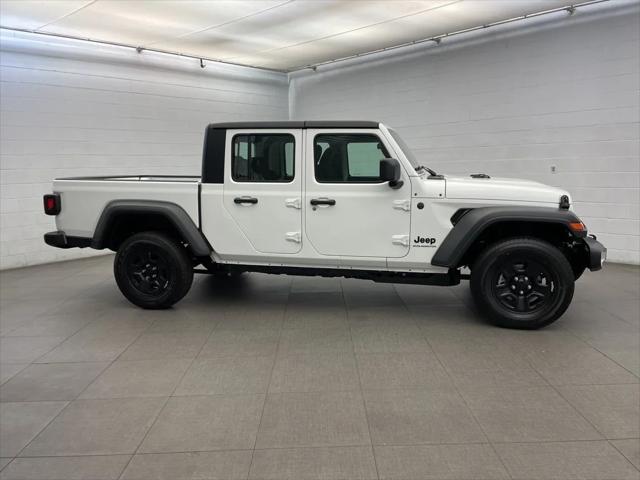 2026 Jeep Gladiator GLADIATOR SPORT 4X4 2026 Jeep Gladiator GLADIATOR SPORT 4X4