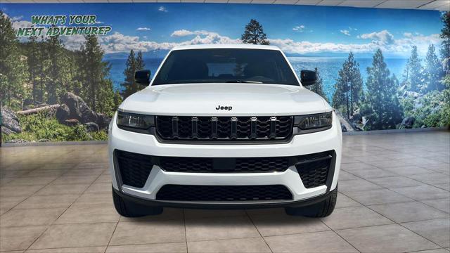 2026 Jeep Grand Cherokee GRAND CHEROKEE LAREDO ALTITUDE 4X4