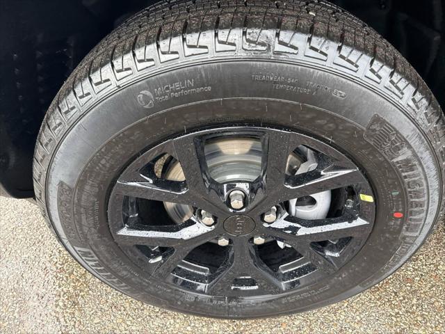 2026 Jeep Grand Cherokee GRAND CHEROKEE LAREDO ALTITUDE 4X4 2026 Jeep Grand Cherokee GRAND CHEROKEE LAREDO ALTITUDE 4X4