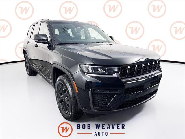 2026 Jeep Grand Cherokee GRAND CHEROKEE LAREDO ALTITUDE 4X4