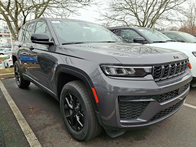 2026 Jeep Grand Cherokee GRAND CHEROKEE LAREDO ALTITUDE 4X4