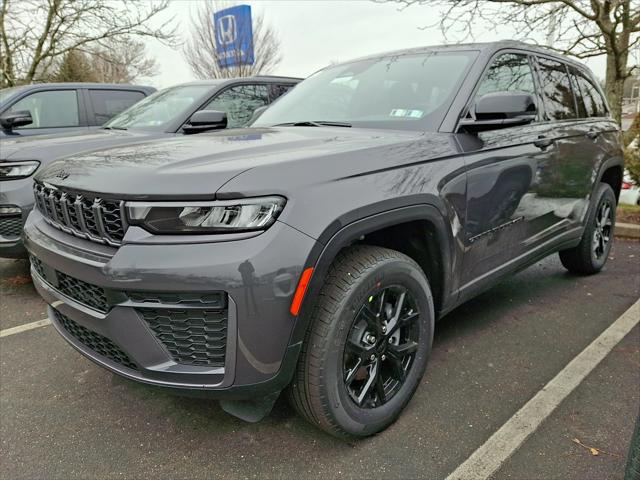 2026 Jeep Grand Cherokee GRAND CHEROKEE LAREDO ALTITUDE 4X4