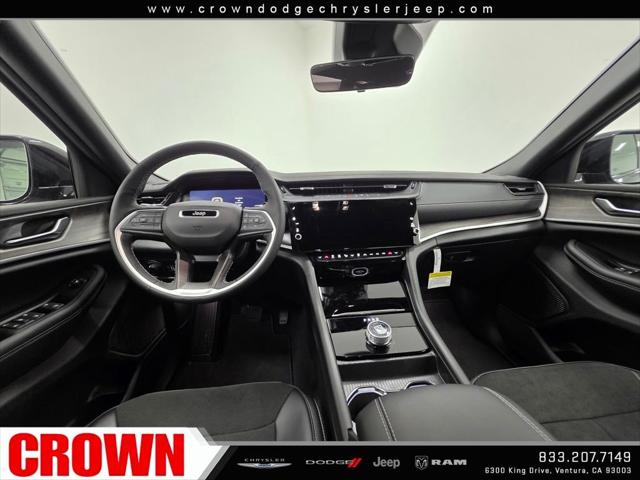 2026 Jeep Grand Cherokee Altitude 4x2
