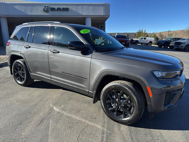 2026 Jeep Grand Cherokee GRAND CHEROKEE LAREDO ALTITUDE 4X4