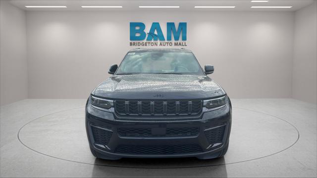 2026 Jeep Grand Cherokee GRAND CHEROKEE ALTITUDE 4X4