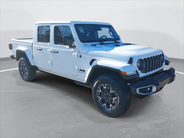 2026 Jeep Gladiator GLADIATOR SAHARA 4X4