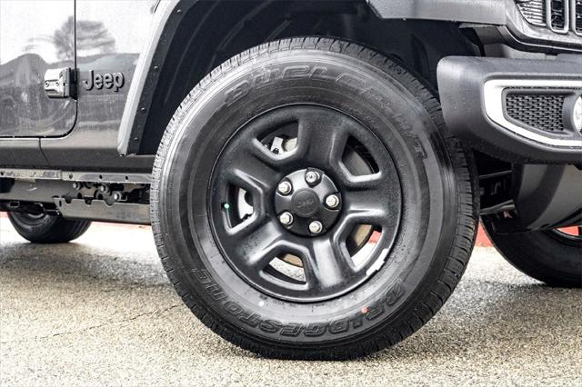 2026 Jeep Gladiator GLADIATOR SPORT 4X4