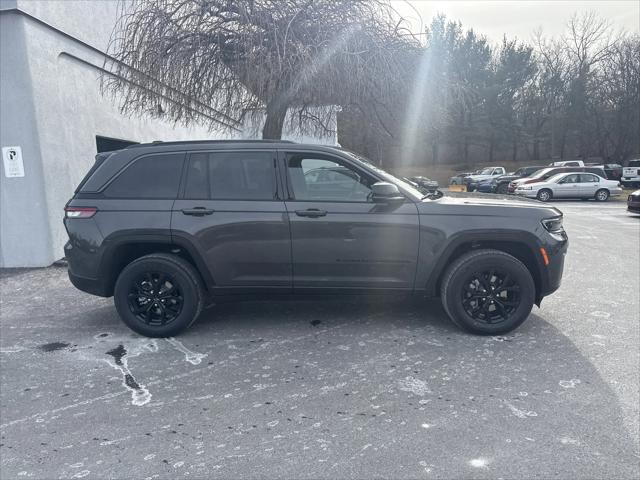 2026 Jeep Grand Cherokee GRAND CHEROKEE LAREDO ALTITUDE 4X4 2026 Jeep Grand Cherokee GRAND CHEROKEE LAREDO ALTITUDE 4X4