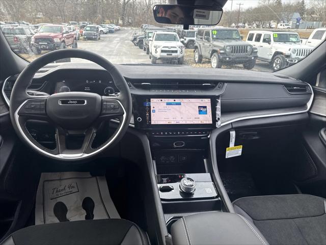 2026 Jeep Grand Cherokee Altitude 4x4