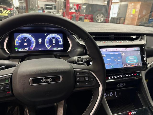 2026 Jeep Grand Cherokee GRAND CHEROKEE LAREDO ALTITUDE 4X4