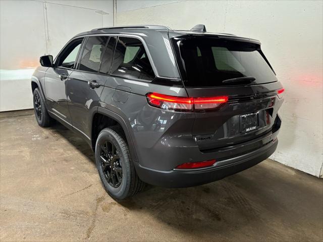 2026 Jeep Grand Cherokee Altitude 4x4