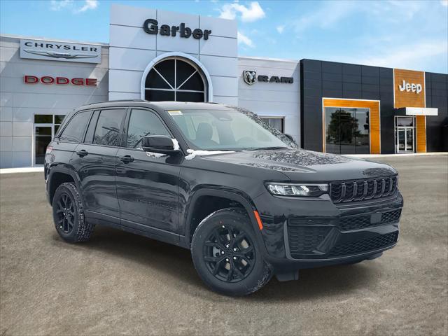 2026 Jeep Grand Cherokee GRAND CHEROKEE LAREDO ALTITUDE 4X4
