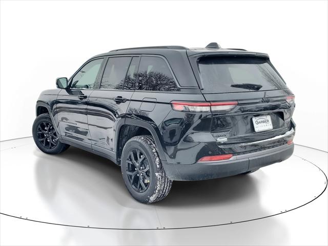 2026 Jeep Grand Cherokee GRAND CHEROKEE LAREDO ALTITUDE 4X4