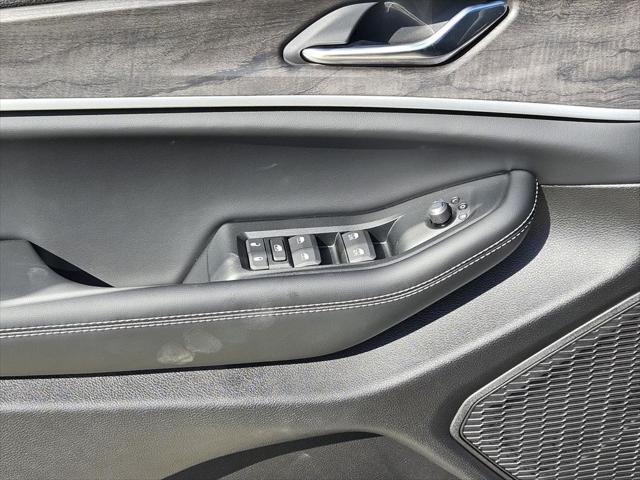 2026 Jeep Grand Cherokee Altitude 4x2