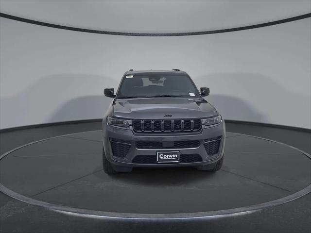 2026 Jeep Grand Cherokee Altitude 4x4