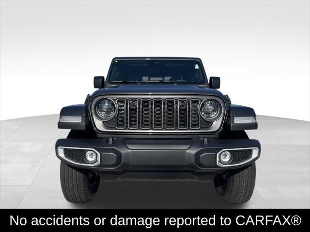 2026 Jeep Gladiator GLADIATOR SAHARA 4X4