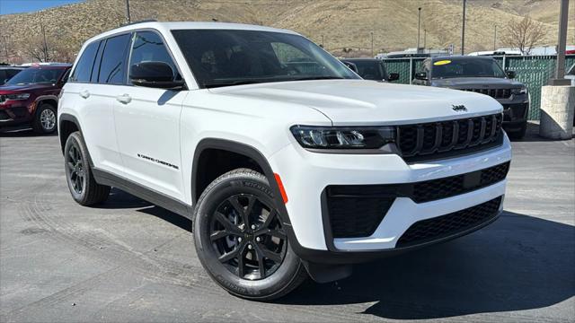 2026 Jeep Grand Cherokee GRAND CHEROKEE LAREDO ALTITUDE 4X4